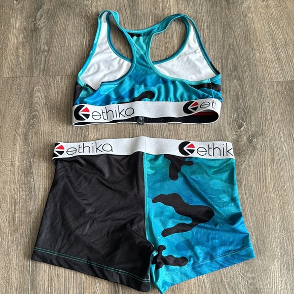 Ethika Camo Sports Bra and Shorts Set - Picture 2 of 2